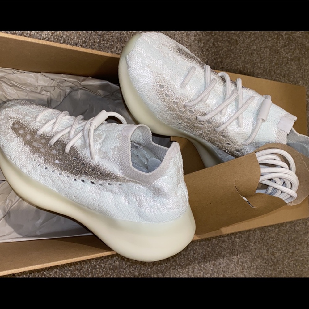 Yeezy Boost 380 size 6